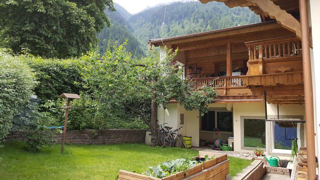 Apartments Grillstube Neustift im Stubaital Exterior photo